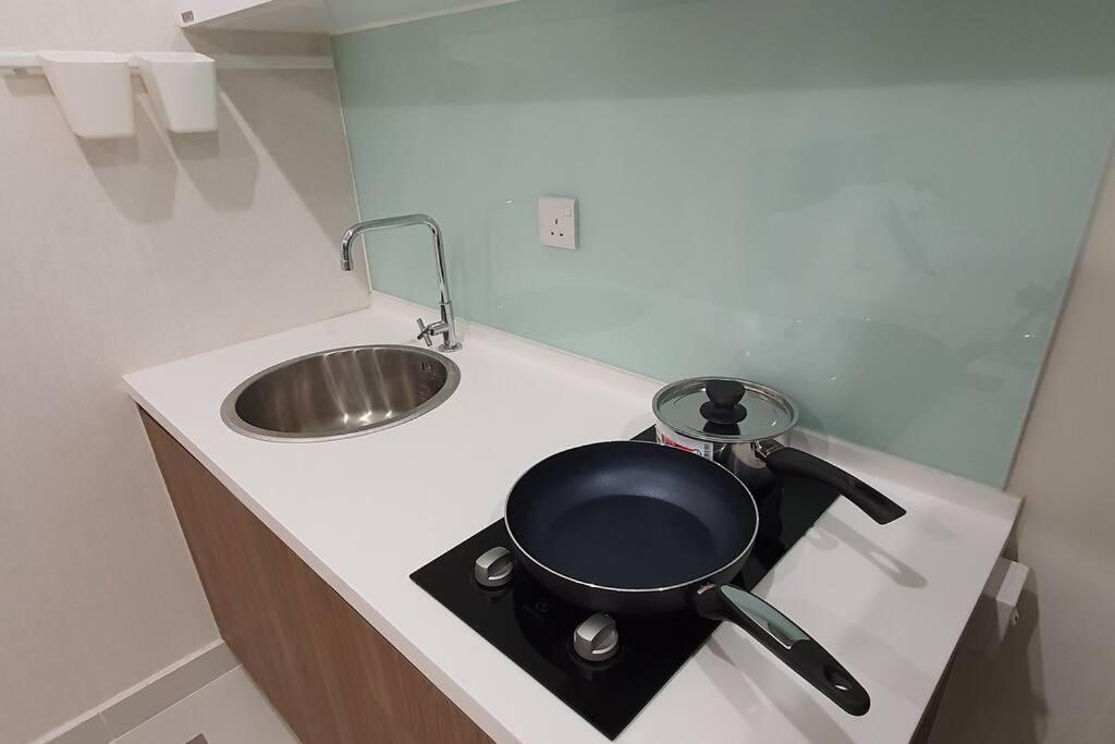 Kozi Square New Sgh Cozy Home 7A Kuching Ngoại thất bức ảnh