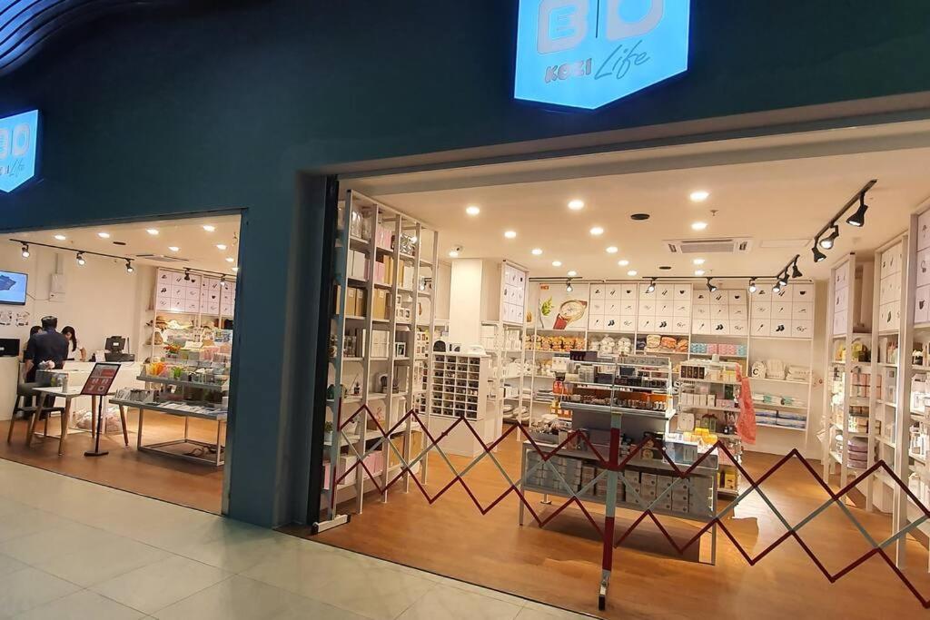 Kozi Square New Sgh Cozy Home 7A Kuching Ngoại thất bức ảnh