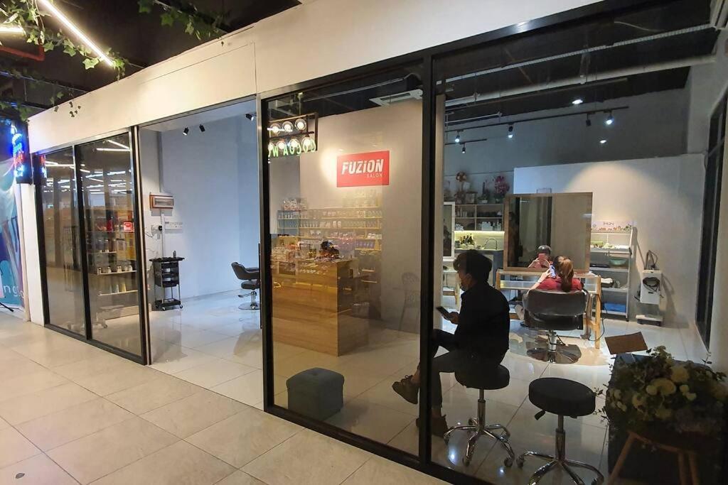 Kozi Square New Sgh Cozy Home 7A Kuching Ngoại thất bức ảnh