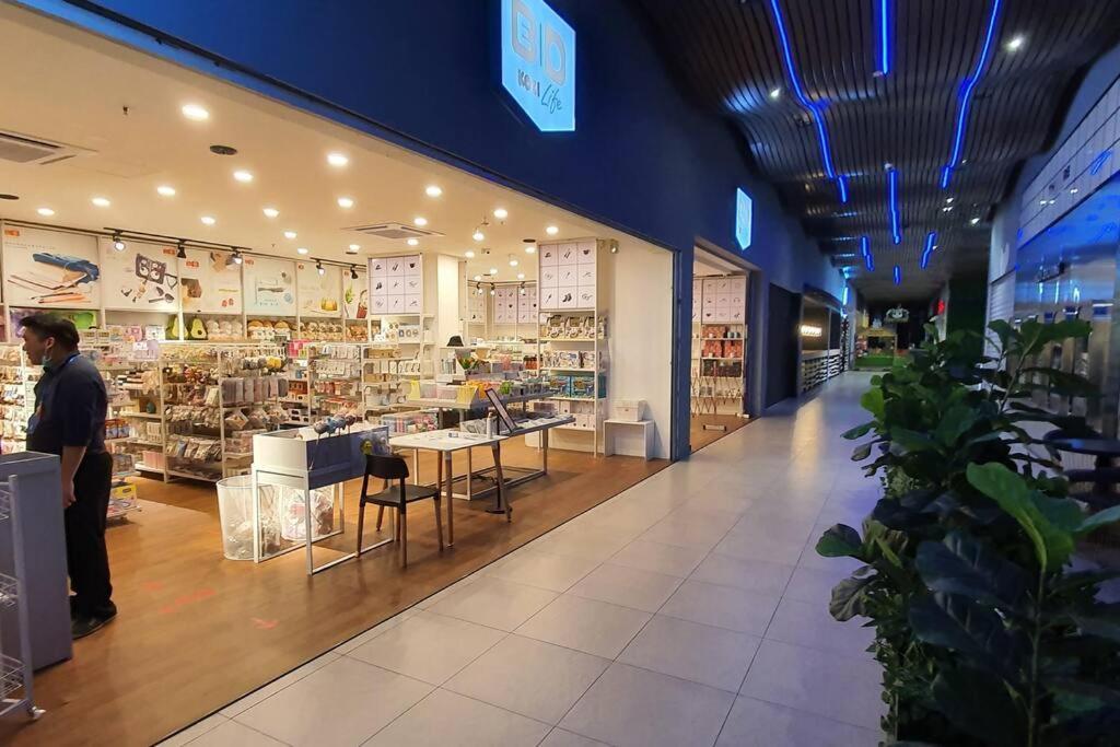 Kozi Square New Sgh Cozy Home 7A Kuching Ngoại thất bức ảnh